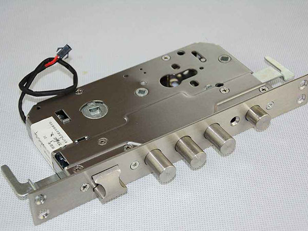 八步24小时上门开锁公司