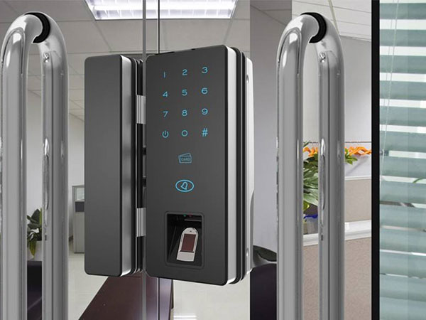 八步24小时上门开锁公司