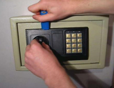 八步24小时上门开锁公司